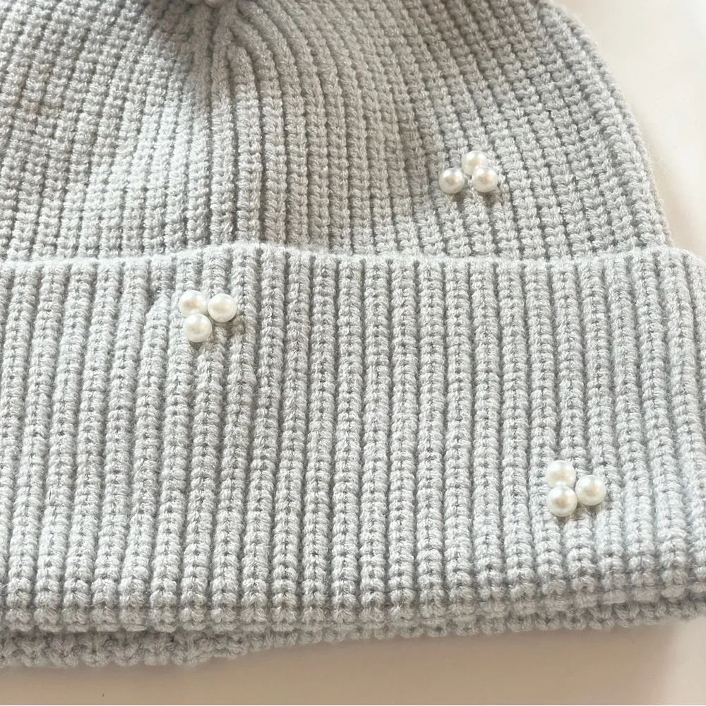 NWT LC Lauren Conrad light gray and pearl hat with Pom Pom - Picture 4 of 7
